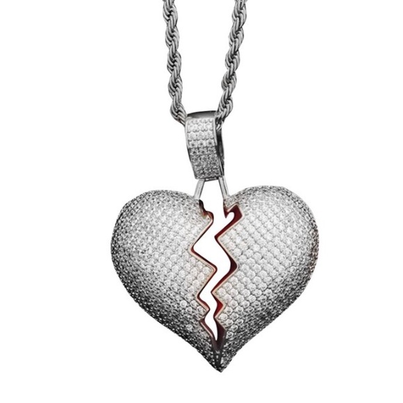 Iced out broken heart hip hop pendant on 24 inch gold plated rope chain - Picture 9 of 9